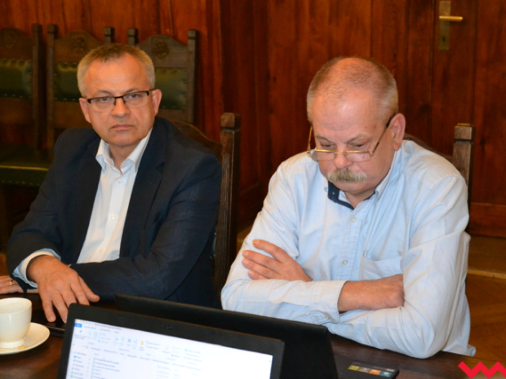 Rzutem na taśmę wrzesińska rada wprowadza obywatelską inicjatywę uchwałodawczą