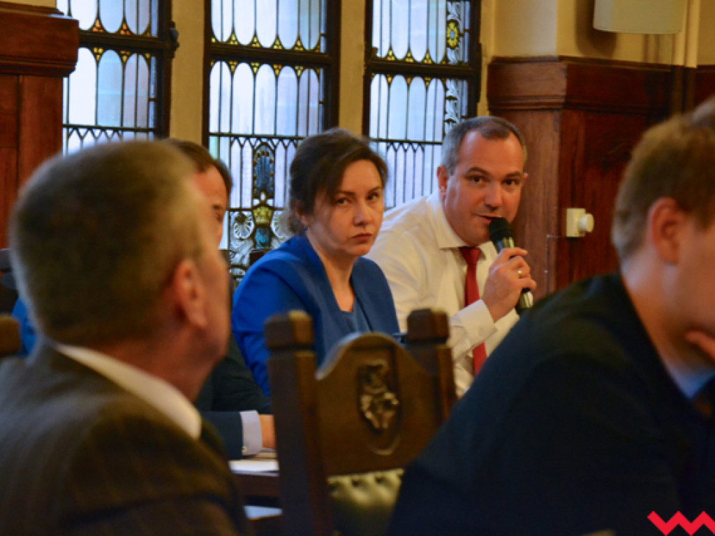 Rzutem na taśmę wrzesińska rada wprowadza obywatelską inicjatywę uchwałodawczą