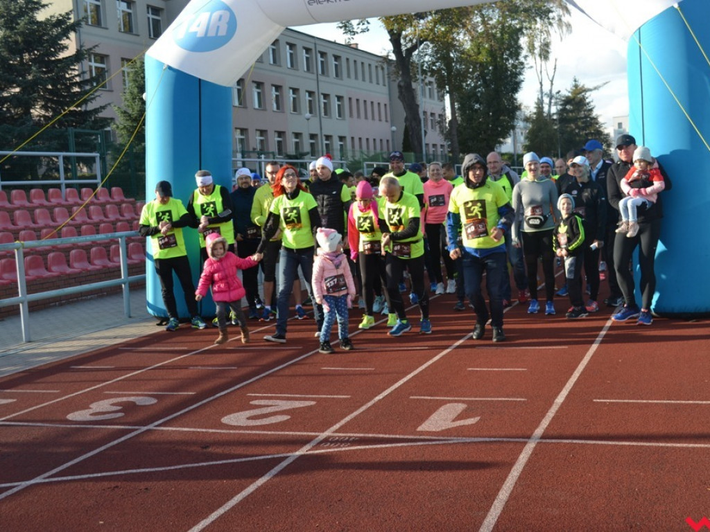 Biegli i licytowali dla kolegi. Charytatywna akcja Night Runners