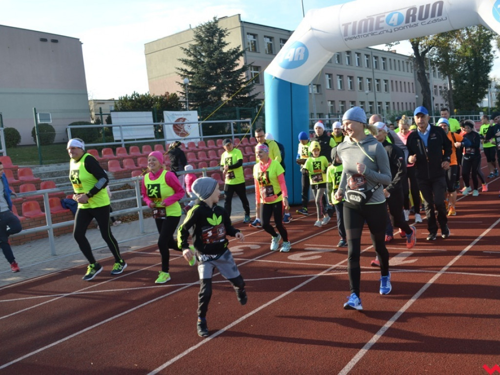 Biegli i licytowali dla kolegi. Charytatywna akcja Night Runners