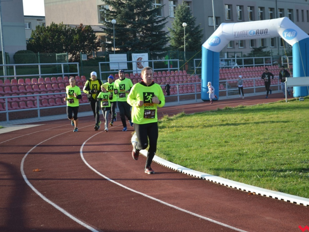 Biegli i licytowali dla kolegi. Charytatywna akcja Night Runners