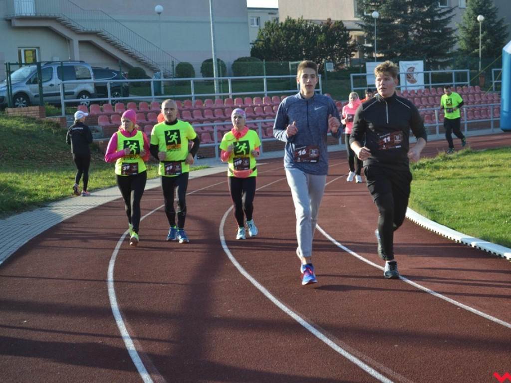 Biegli i licytowali dla kolegi. Charytatywna akcja Night Runners