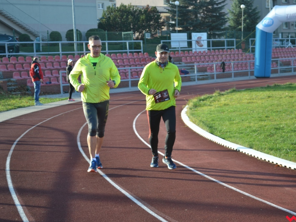 Biegli i licytowali dla kolegi. Charytatywna akcja Night Runners