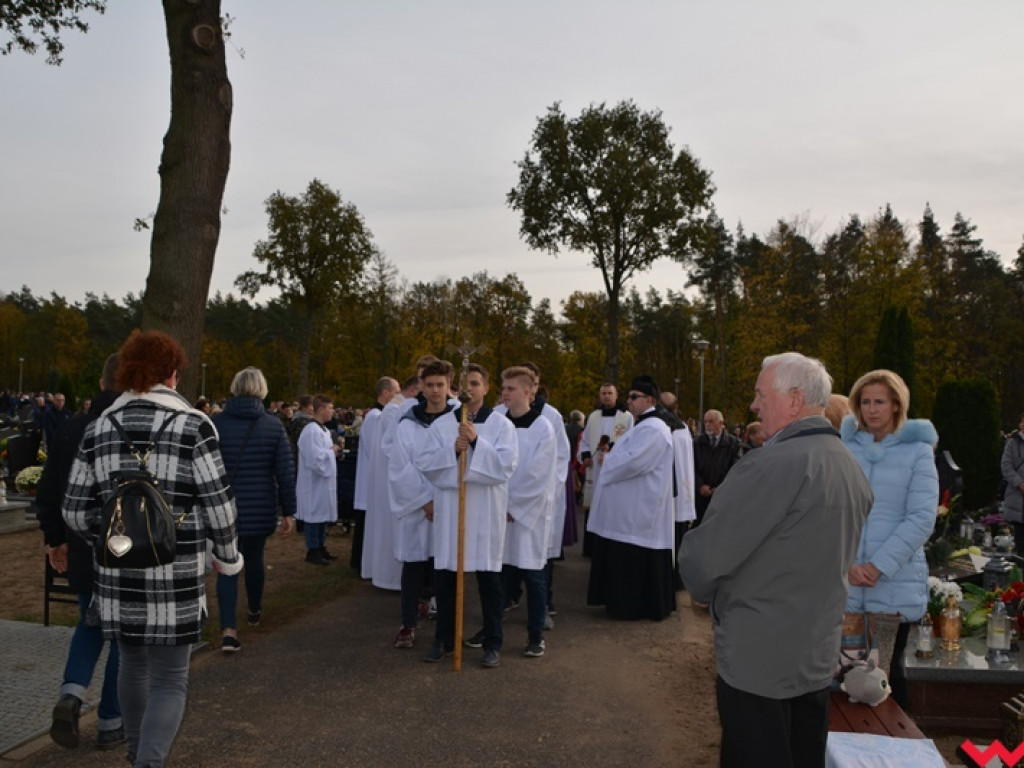 Dzień Wszystkich Świętych na wrzesińskich cmentarzach