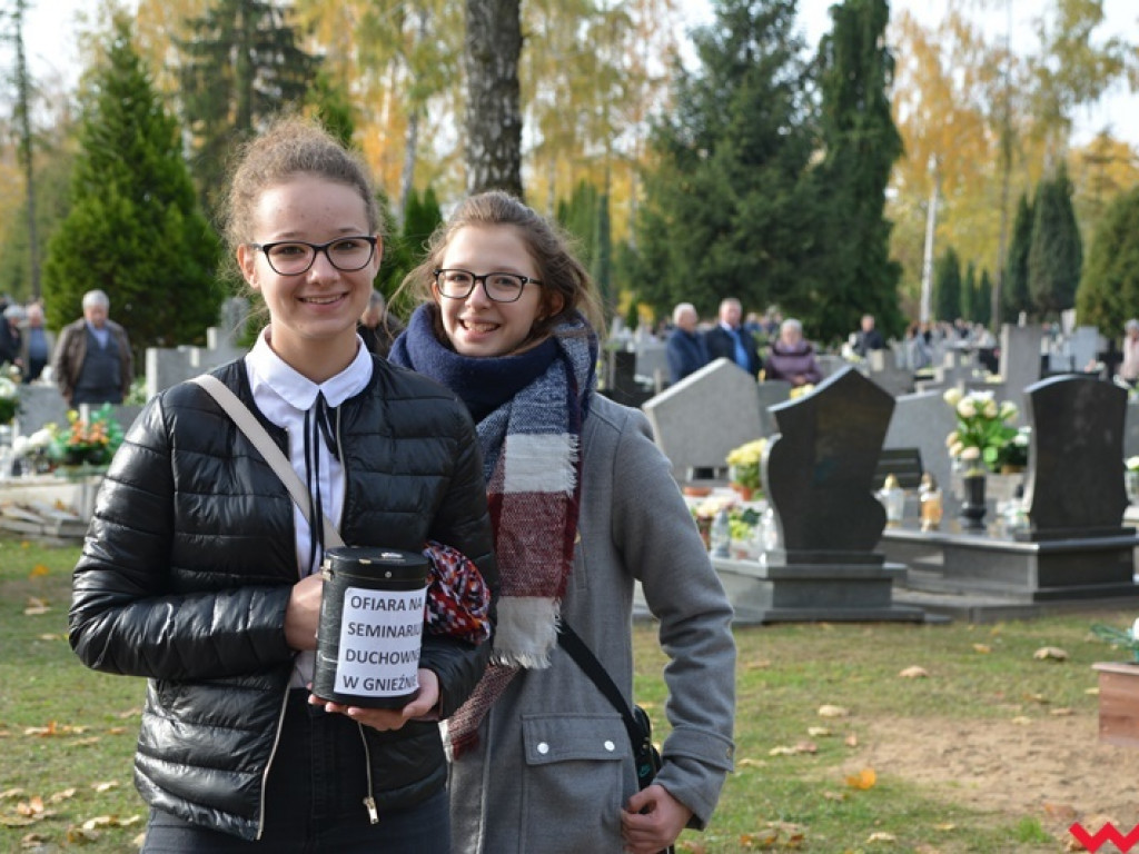 Dzień Wszystkich Świętych na wrzesińskich cmentarzach