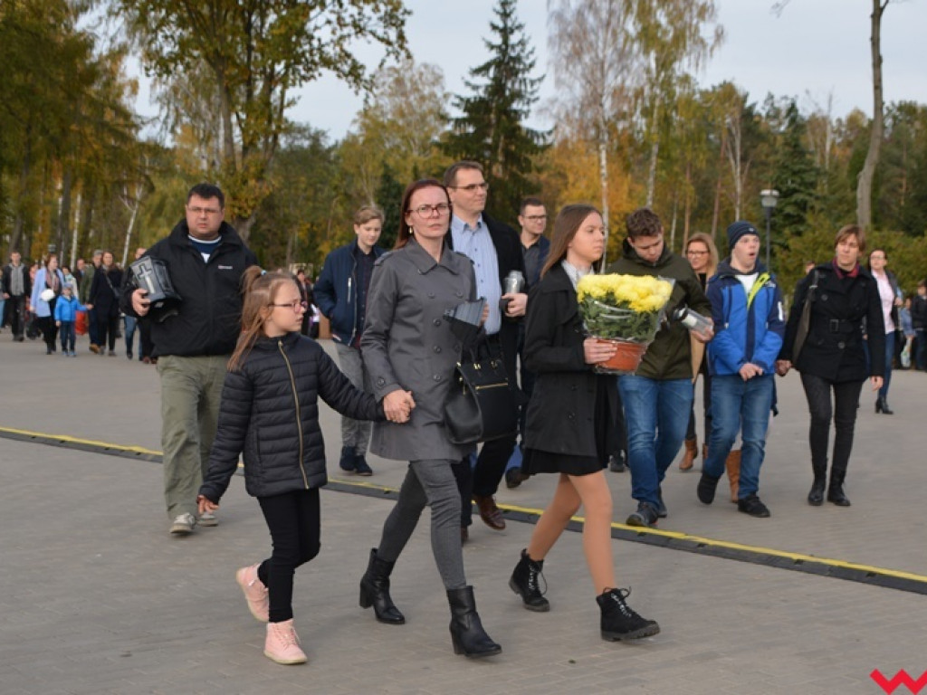 Dzień Wszystkich Świętych na wrzesińskich cmentarzach