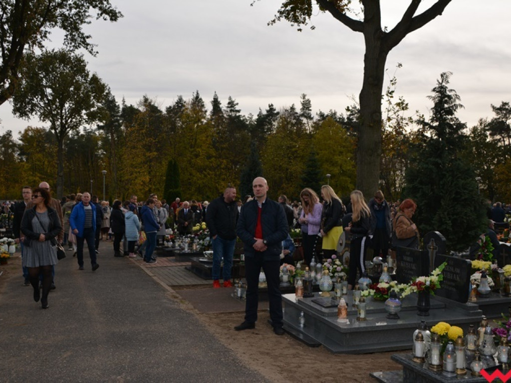 Dzień Wszystkich Świętych na wrzesińskich cmentarzach