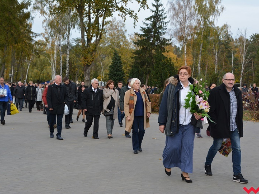 Dzień Wszystkich Świętych na wrzesińskich cmentarzach