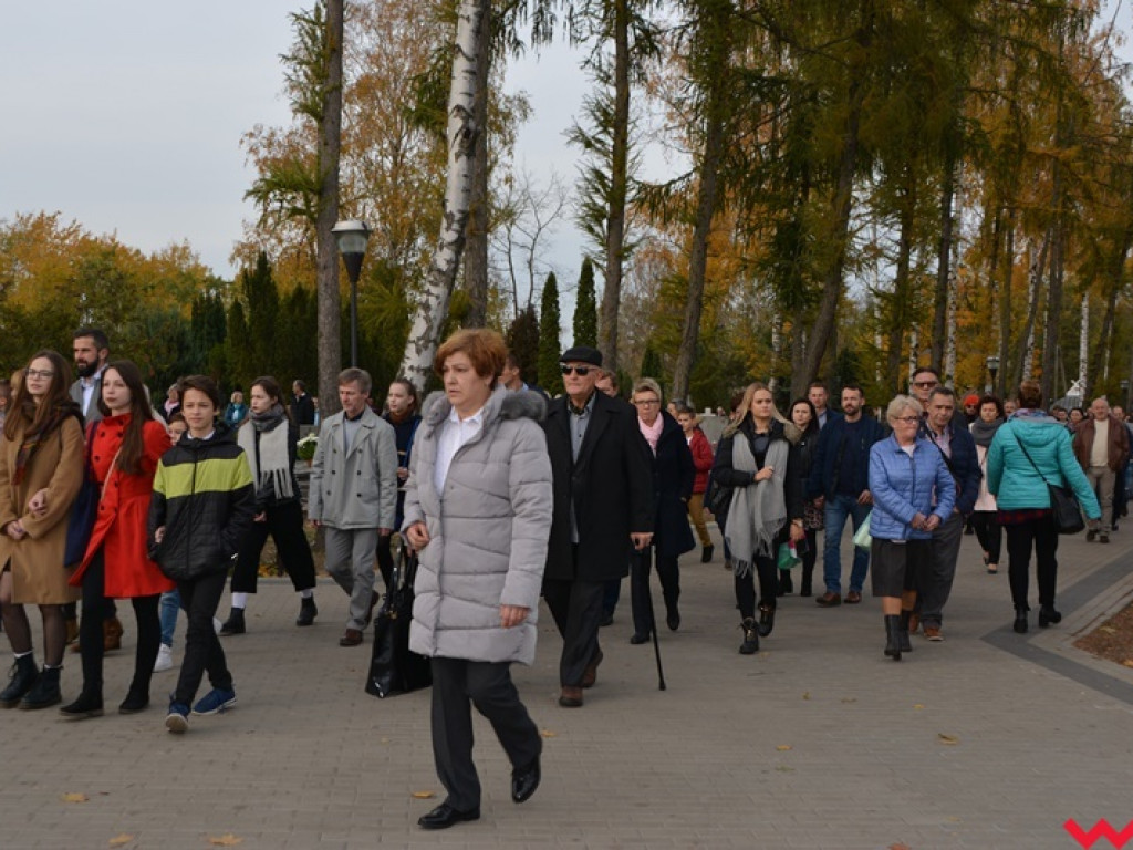 Dzień Wszystkich Świętych na wrzesińskich cmentarzach