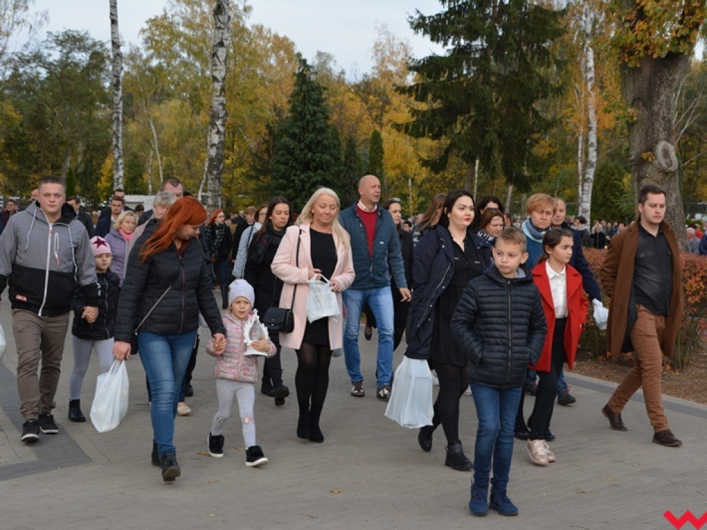 Dzień Wszystkich Świętych na wrzesińskich cmentarzach