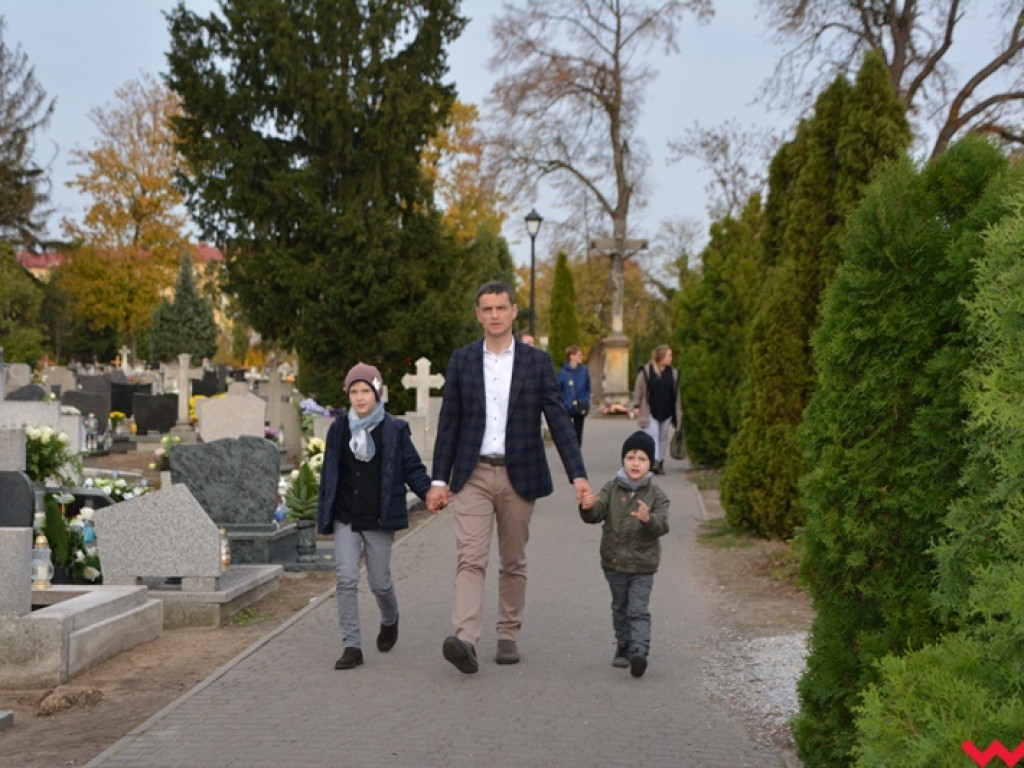 Dzień Wszystkich Świętych na wrzesińskich cmentarzach