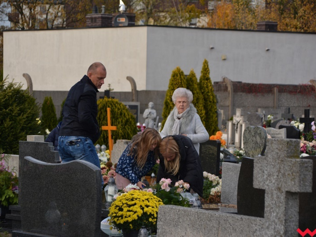 Dzień Wszystkich Świętych na wrzesińskich cmentarzach