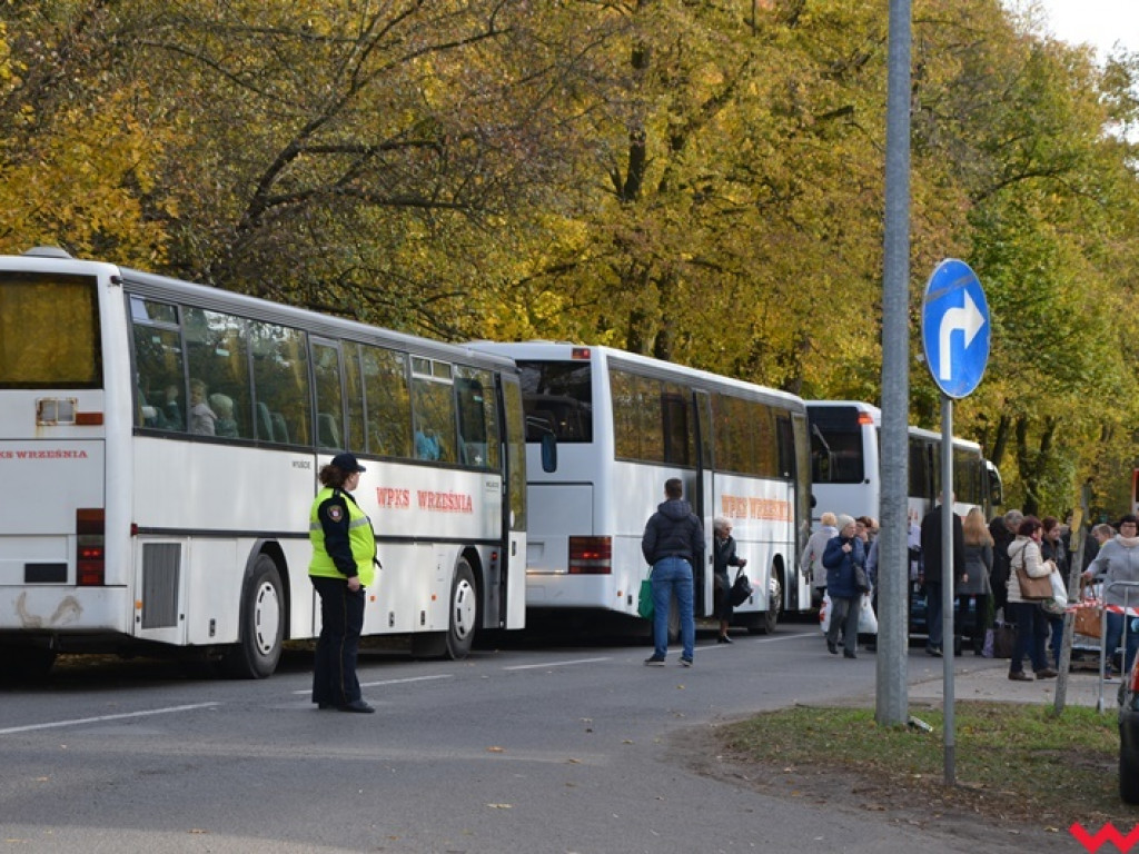 Dzień Wszystkich Świętych na wrzesińskich cmentarzach