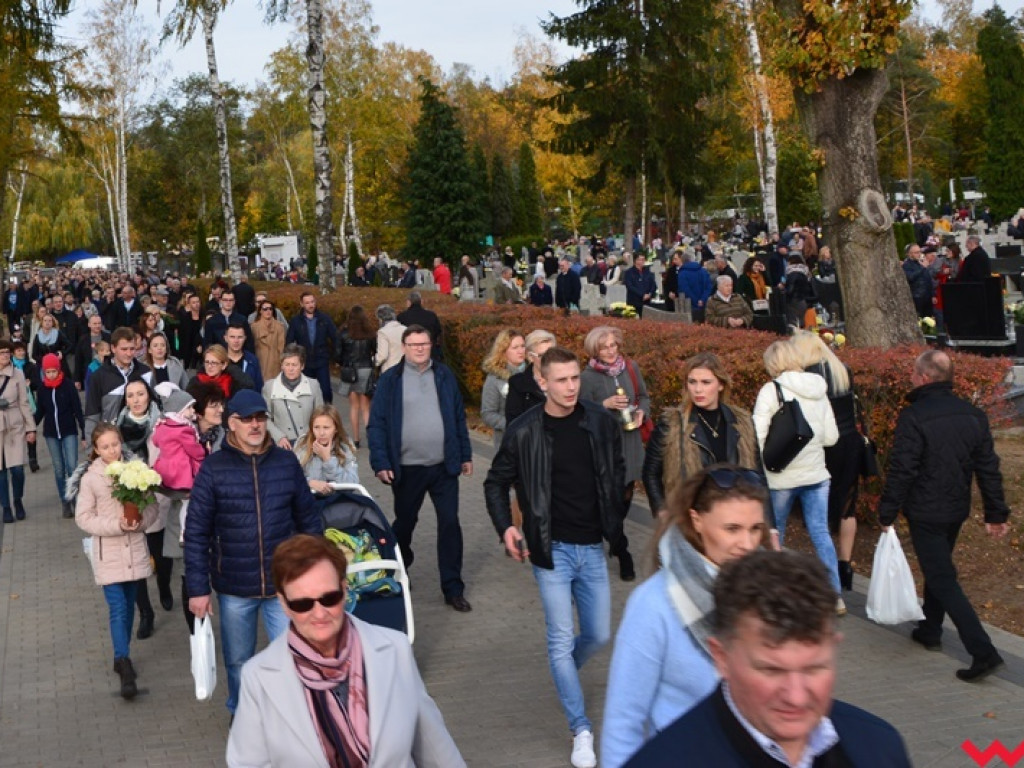 Dzień Wszystkich Świętych na wrzesińskich cmentarzach