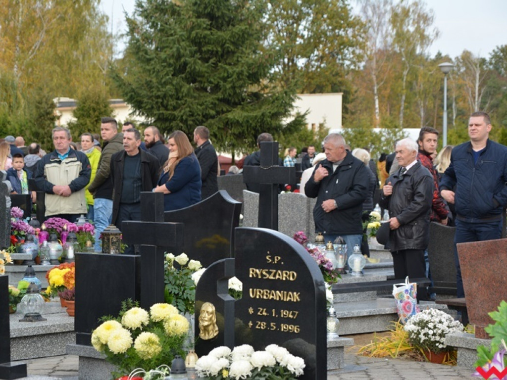 Dzień Wszystkich Świętych na wrzesińskich cmentarzach