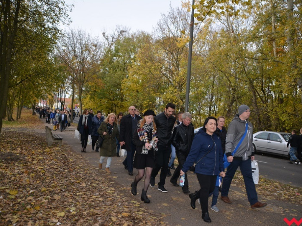 Dzień Wszystkich Świętych na wrzesińskich cmentarzach
