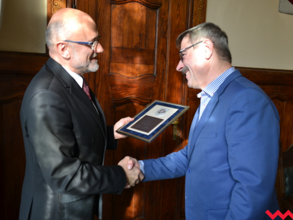 Nowe nazwy rond i podwyżki dla radnych na sesji ustępującej Rady Miejskiej we Wrześni