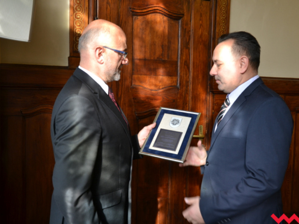 Nowe nazwy rond i podwyżki dla radnych na sesji ustępującej Rady Miejskiej we Wrześni