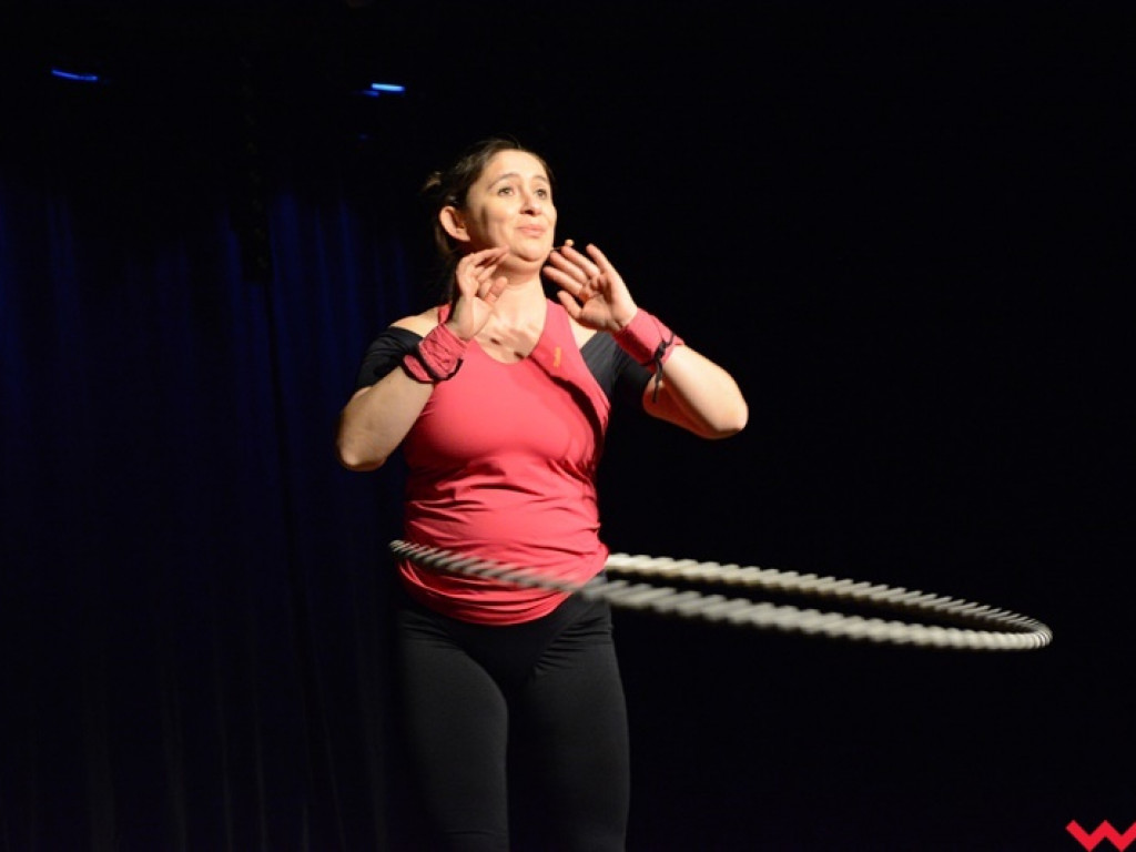 Spektakl o matce-wojowniczce. Opieka nad niepełnosprawnym dzieckiem jest jak siłownia. Non stop