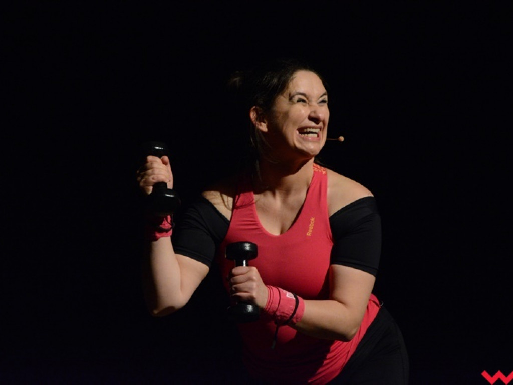 Spektakl o matce-wojowniczce. Opieka nad niepełnosprawnym dzieckiem jest jak siłownia. Non stop