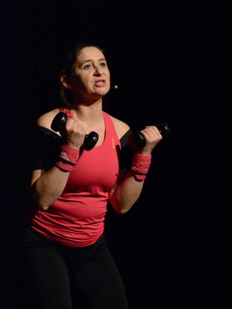 Spektakl o matce-wojowniczce. Opieka nad niepełnosprawnym dzieckiem jest jak siłownia. Non stop