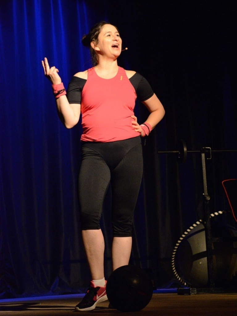 Spektakl o matce-wojowniczce. Opieka nad niepełnosprawnym dzieckiem jest jak siłownia. Non stop