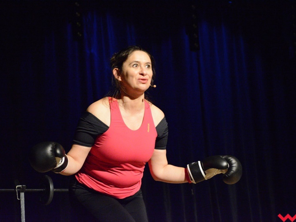 Spektakl o matce-wojowniczce. Opieka nad niepełnosprawnym dzieckiem jest jak siłownia. Non stop