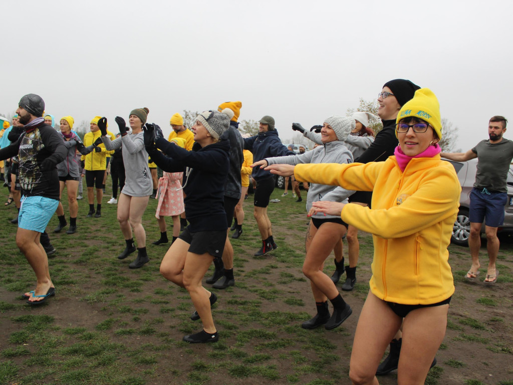 Czekają na zimę, ale wskoczyli już do wody. Morsy rozpoczęły chłodne kąpiele