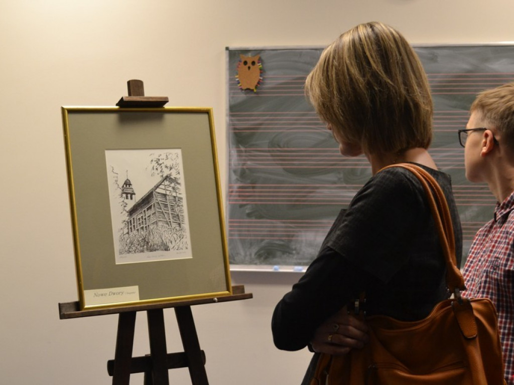 Kameralna wieczornica patriotyczna z wystawą nastrojowych grafik