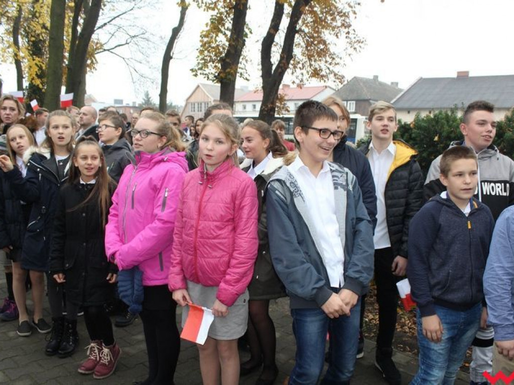 Przedszkolaki i uczniowie z gminy Pyzdry uczciły Święto Niepodległości