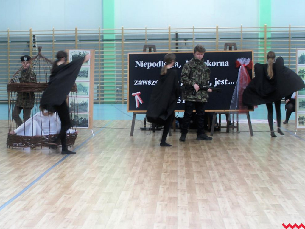 Przedszkolaki i uczniowie z gminy Pyzdry uczciły Święto Niepodległości