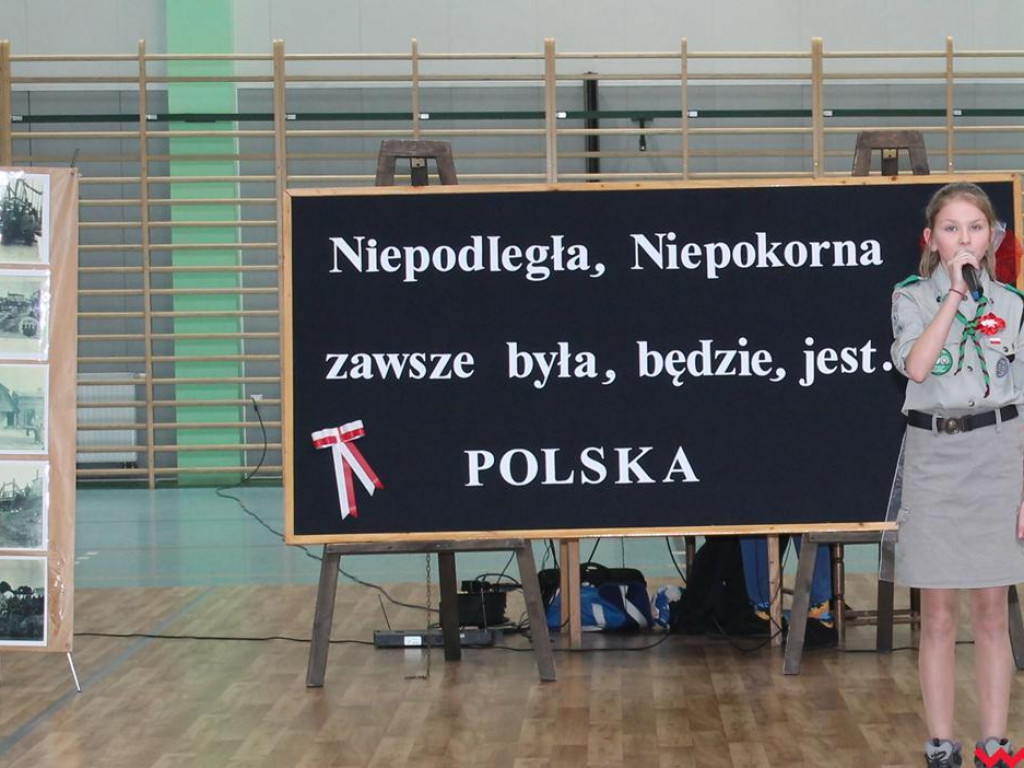 Przedszkolaki i uczniowie z gminy Pyzdry uczciły Święto Niepodległości