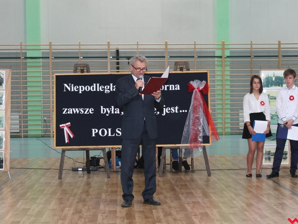 Przedszkolaki i uczniowie z gminy Pyzdry uczciły Święto Niepodległości