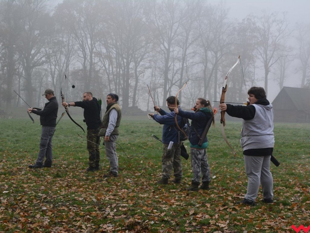 Na dzika? Tylko w Grzybowie i tylko z łukiem
