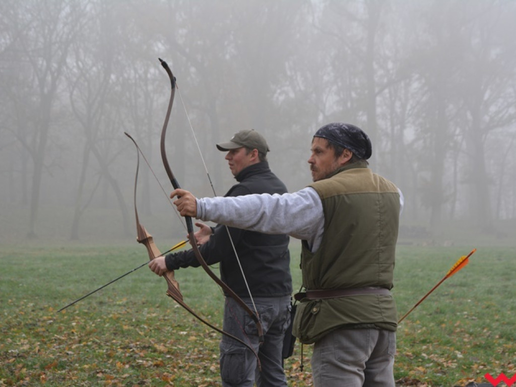 Na dzika? Tylko w Grzybowie i tylko z łukiem