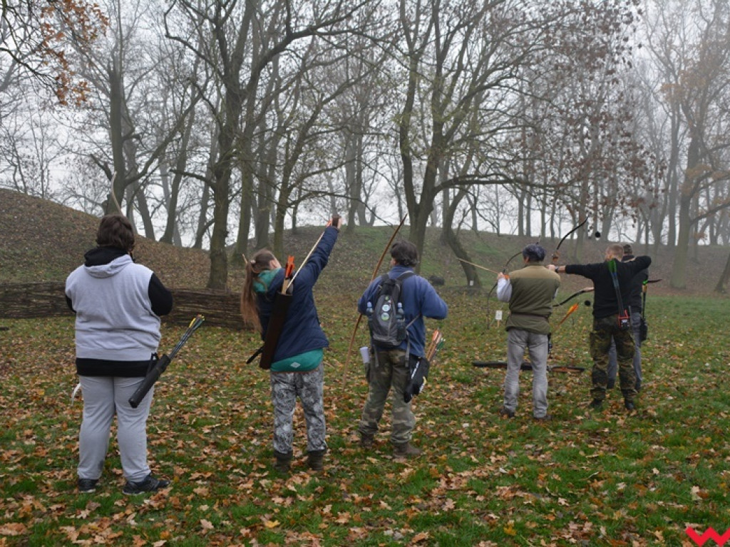 Na dzika? Tylko w Grzybowie i tylko z łukiem