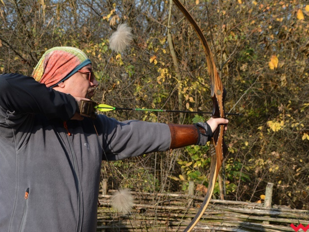 Na dzika? Tylko w Grzybowie i tylko z łukiem