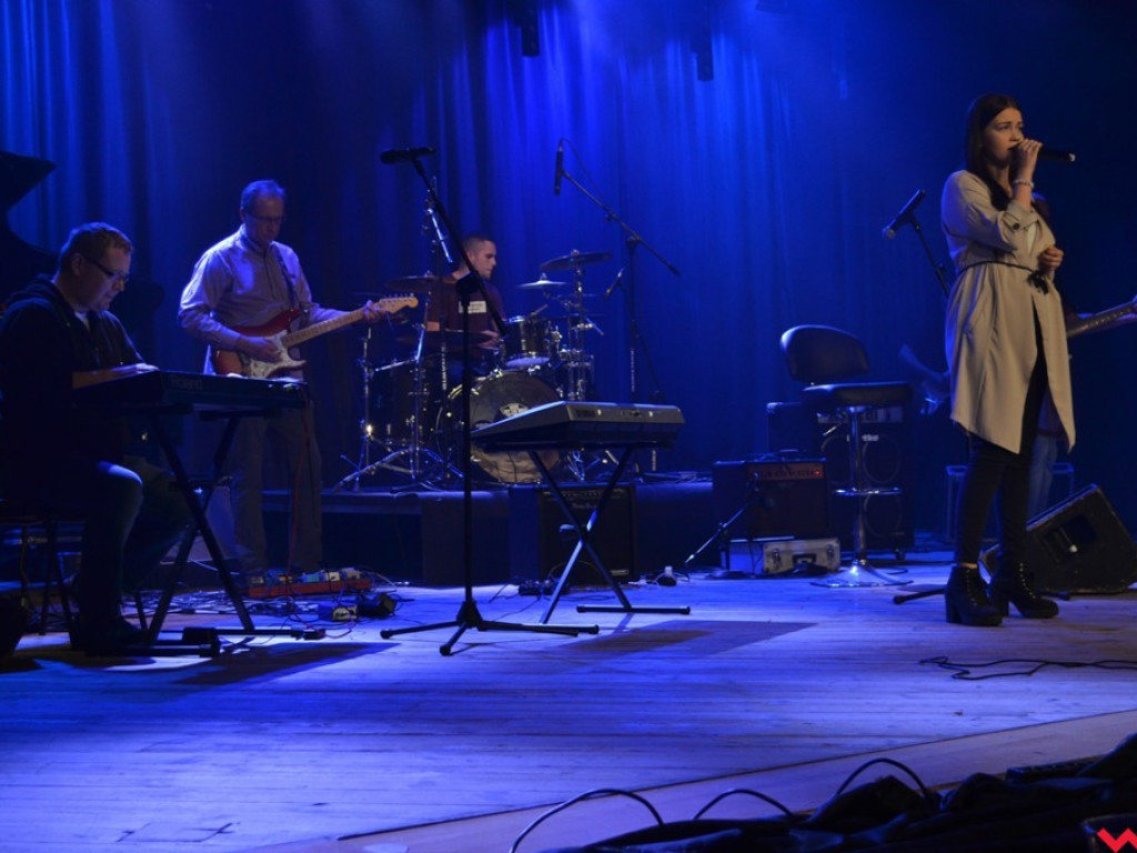 Patriotyzm to nie wielkie słowa od święta, ale codzienne życie. Koncert z refleksją o wolności w tle