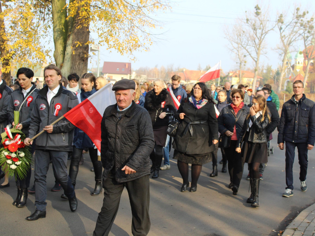 Setki neklan uczciły 100-lecie odzyskania niepodległości