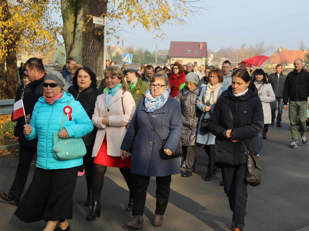 Setki neklan uczciły 100-lecie odzyskania niepodległości