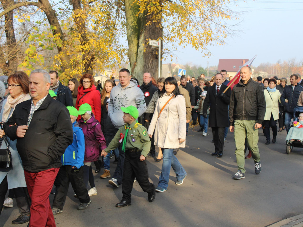 Setki neklan uczciły 100-lecie odzyskania niepodległości