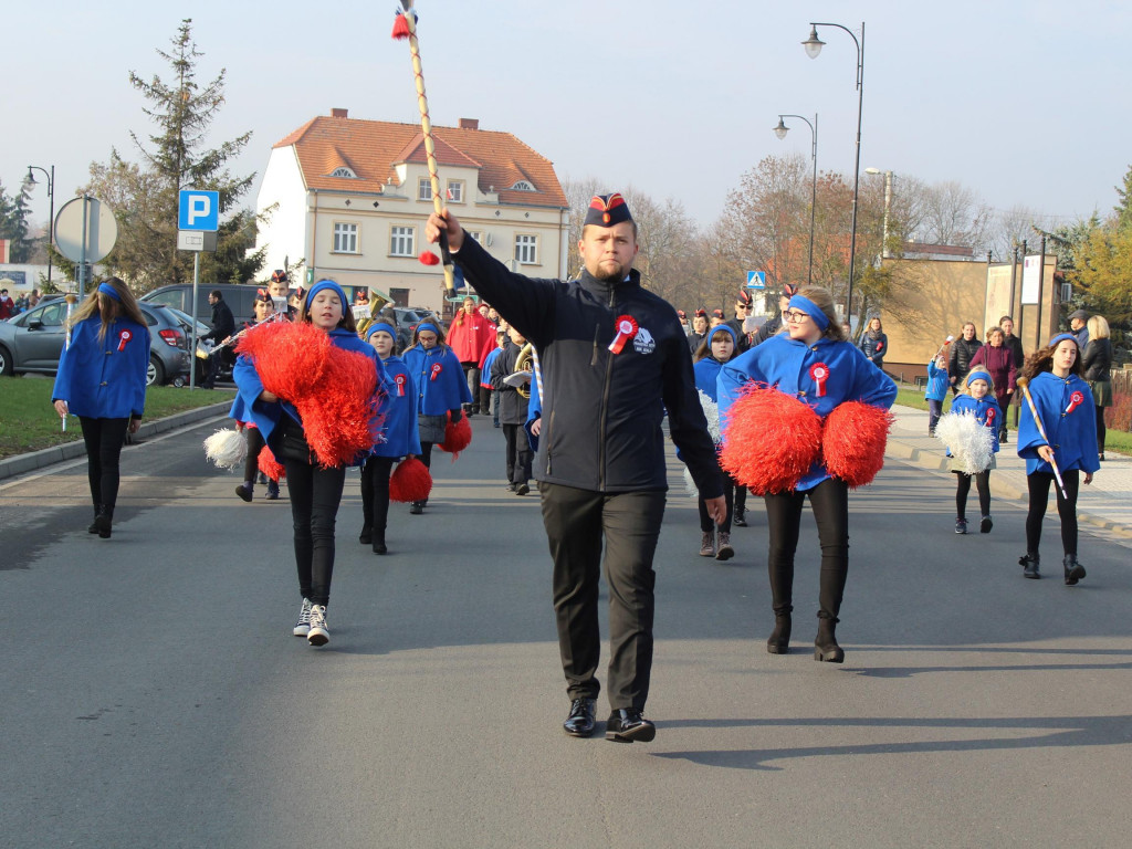 Setki neklan uczciły 100-lecie odzyskania niepodległości