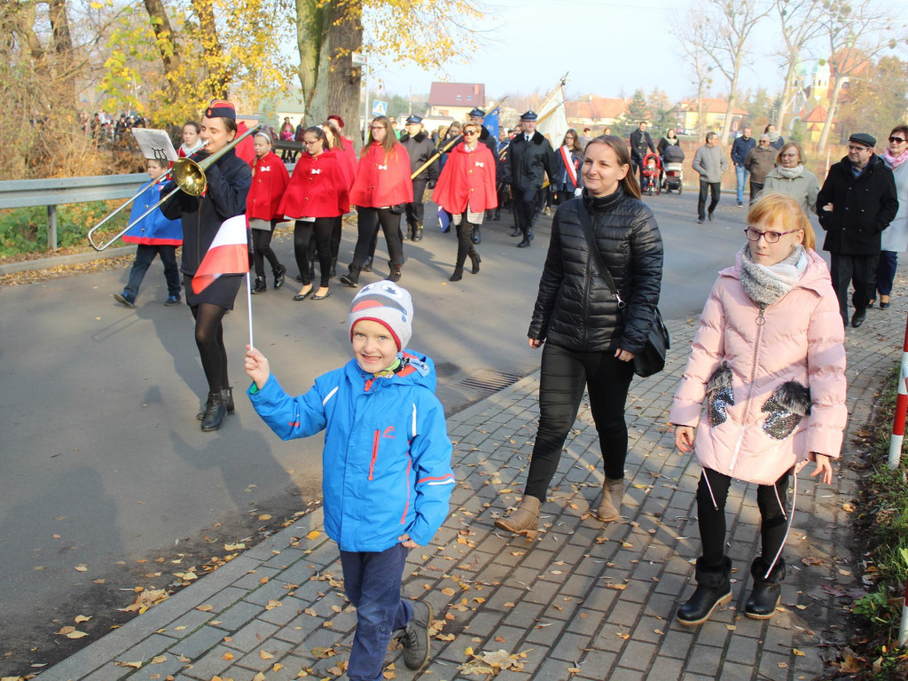 Setki neklan uczciły 100-lecie odzyskania niepodległości