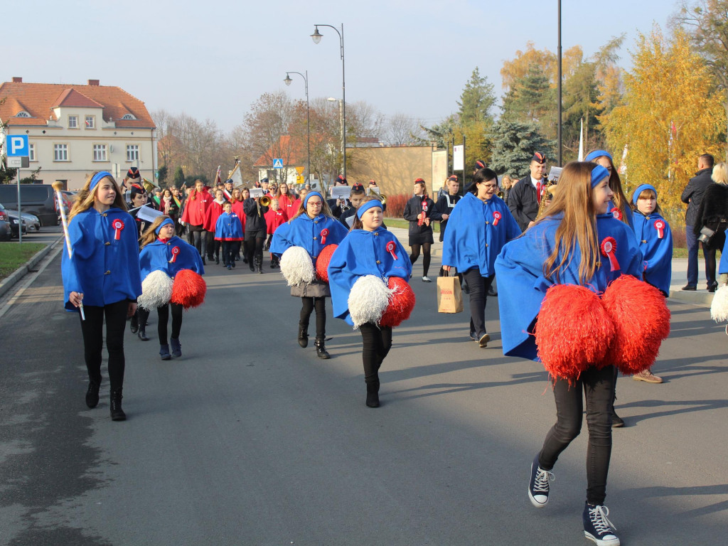 Setki neklan uczciły 100-lecie odzyskania niepodległości