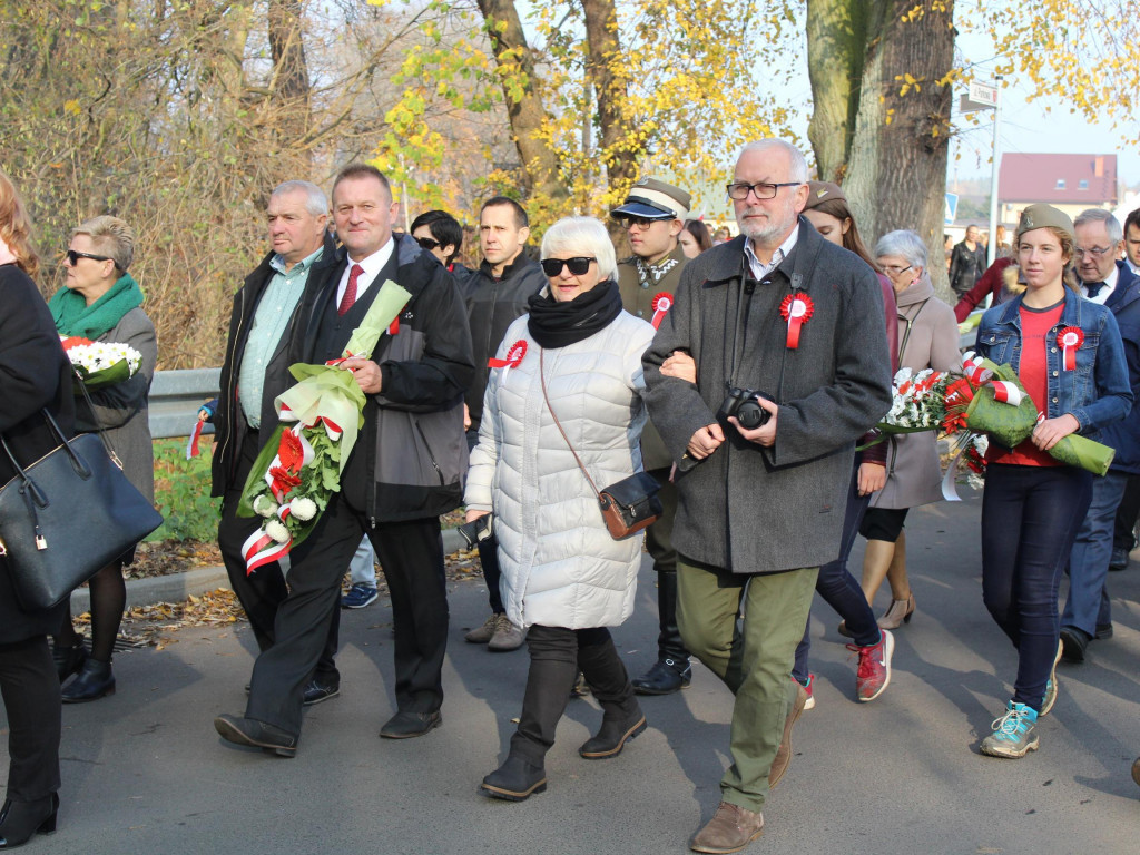Setki neklan uczciły 100-lecie odzyskania niepodległości