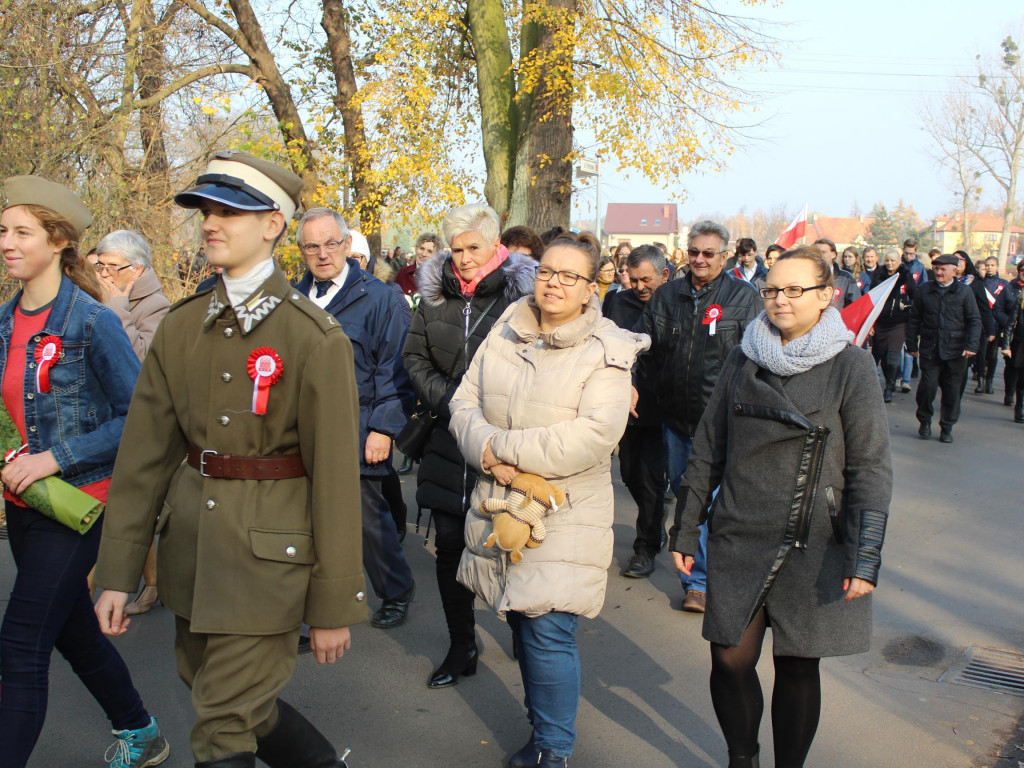 Setki neklan uczciły 100-lecie odzyskania niepodległości