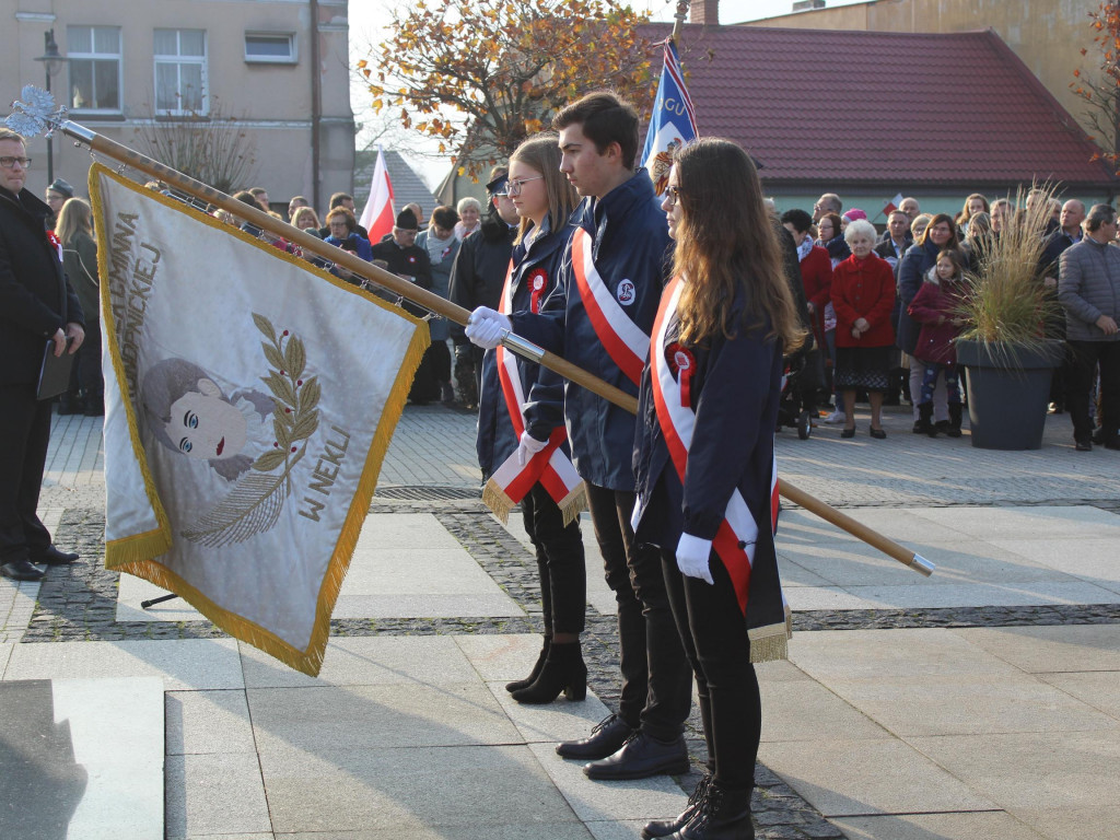 Setki neklan uczciły 100-lecie odzyskania niepodległości