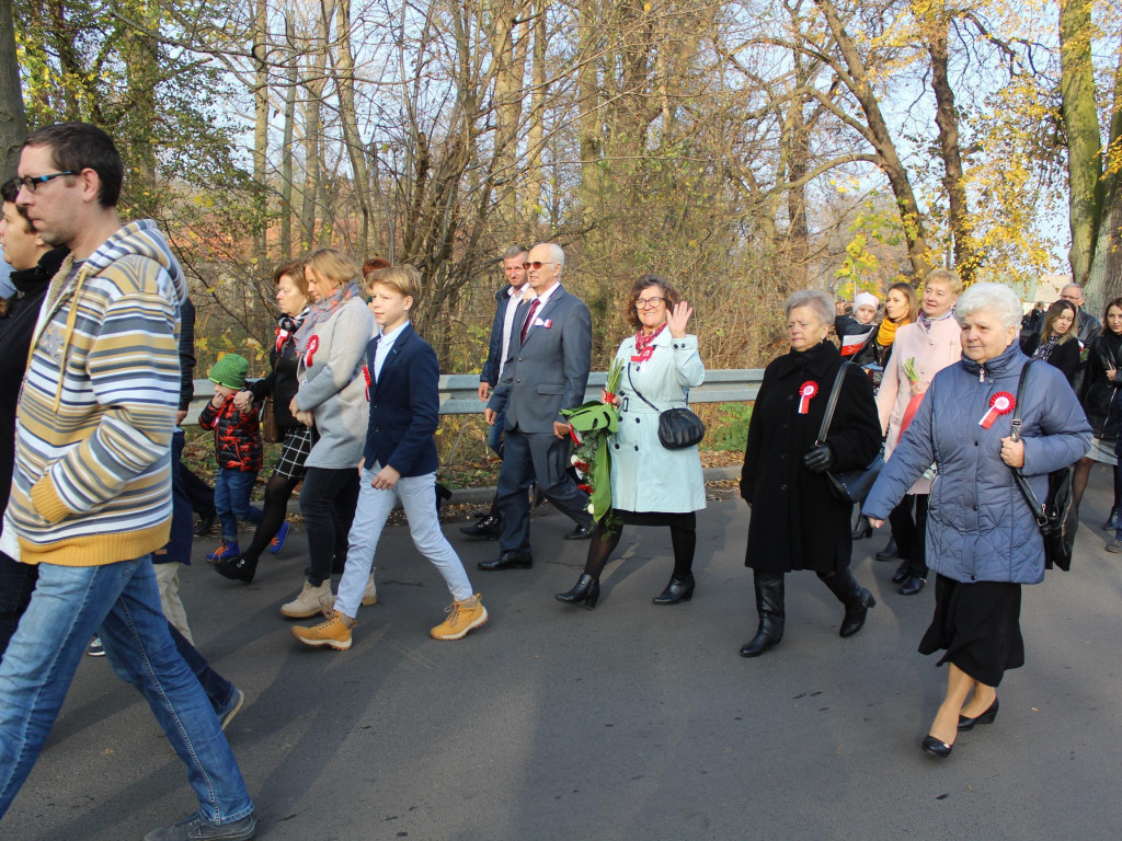 Setki neklan uczciły 100-lecie odzyskania niepodległości