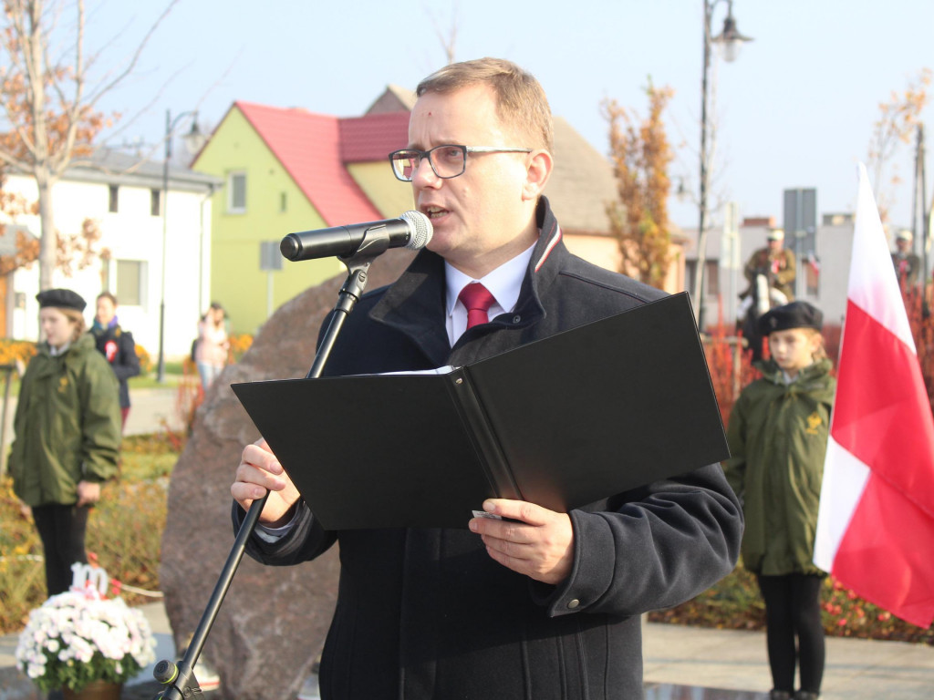 Setki neklan uczciły 100-lecie odzyskania niepodległości