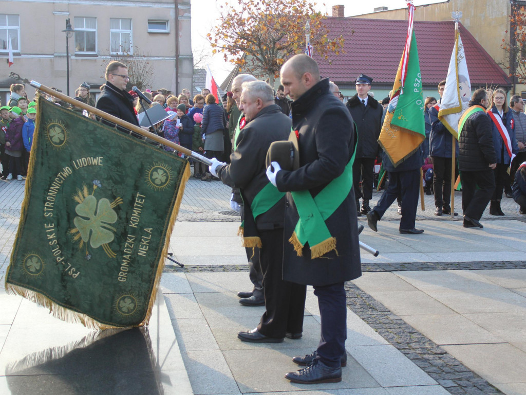 Setki neklan uczciły 100-lecie odzyskania niepodległości